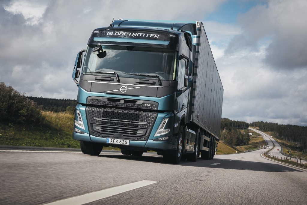 Noul Volvo FM s-a concentrat din prima zi pe îmbunătățirea locului de muncă al șoferului – prin intermediul unui design premiat și conceput cu un scop clar