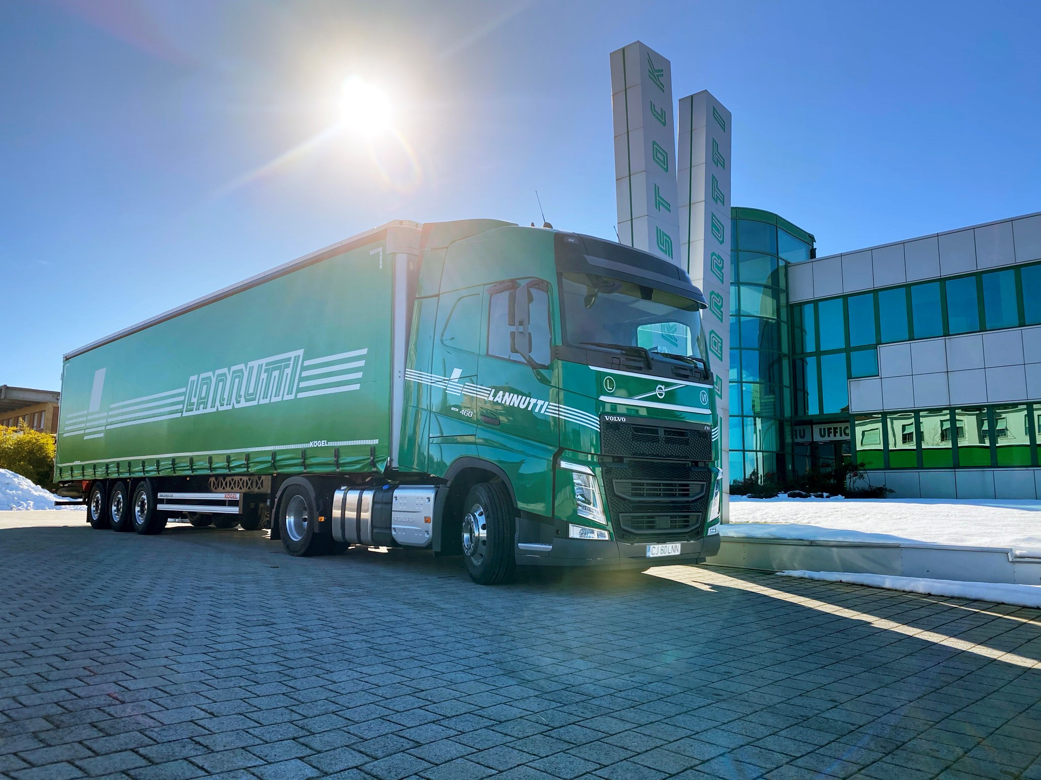 Contract major: un transportator italian achiziționează 1.000 de camioane Volvo cu cele mai recente tehnologii de economisire a combustibilului